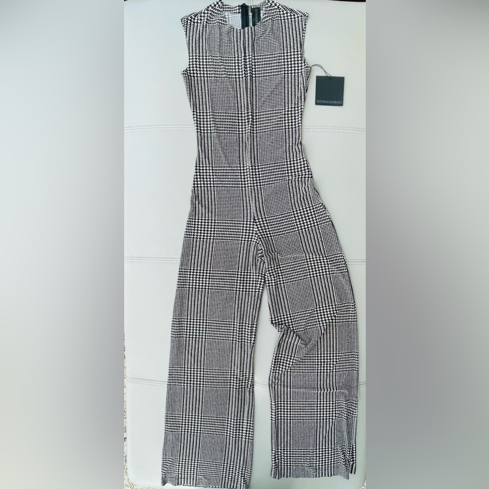 New With Tags
Norma Kamali
Sleeveless Jumpsuit 
In Glen Plaid 
Size XS